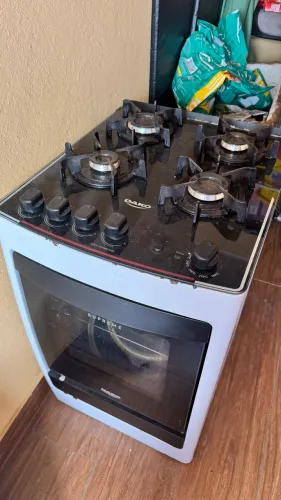 Fogão Dako 4 Bocas Supreme Glass Automático Mesa de Vidro Forno 60L semi novo