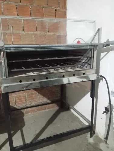 Forno semi novo pra vender
