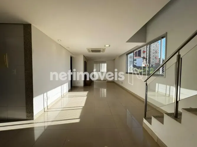 Cobertura com vista definitiva para o Mineirão.