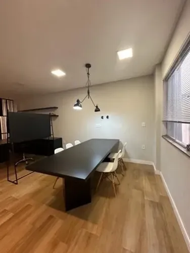 Sala / Escritório mobiliado.