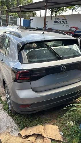 Sucata T Cross para retirada de peças