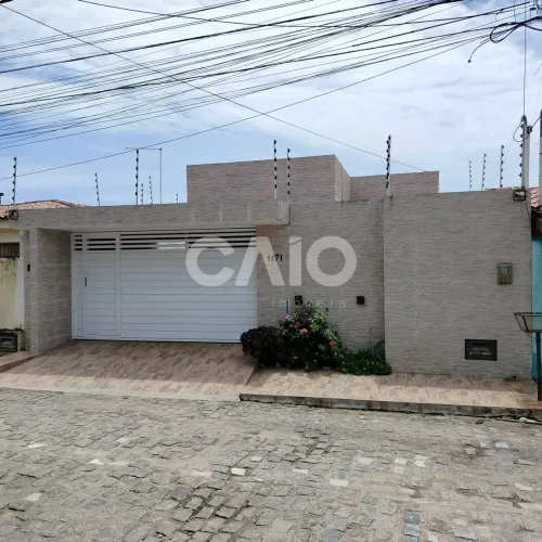 Casa residencial em Nova Descoberta