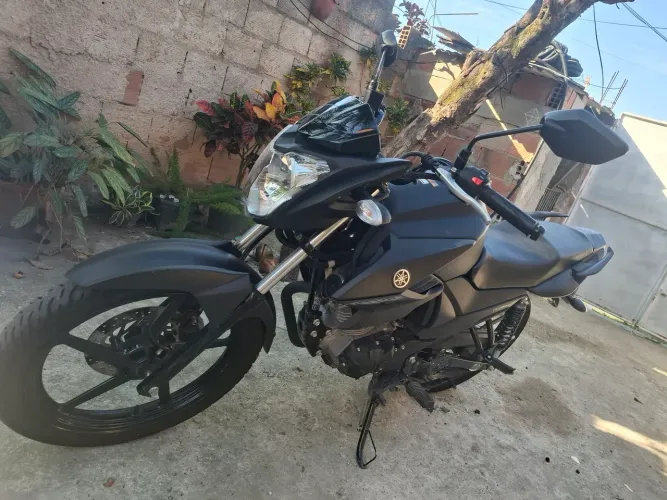 Fazer 150 Preta, 1.830km