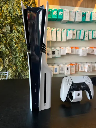 PS5 PRO 2TB (COM LEITOR)