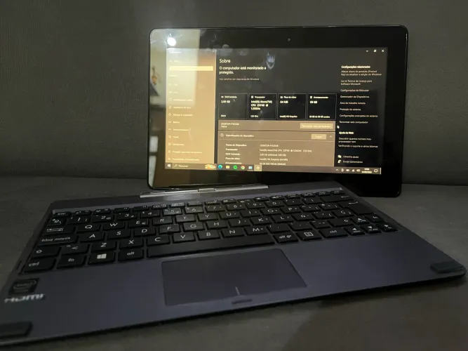 Mini Notebook Hibrido Asus 64Gb SSD WIN10