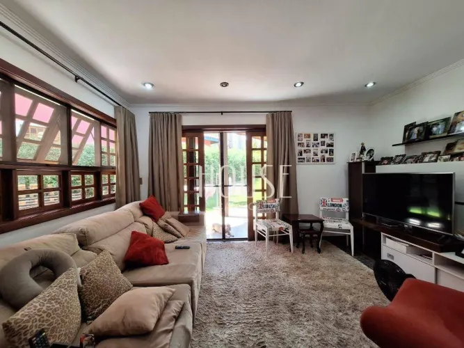 Casa à venda em condomínio fechado em Sorocaba | 340m² em Vivendas do Lago | CA4668