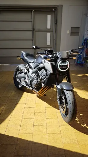 CB 650R 2024