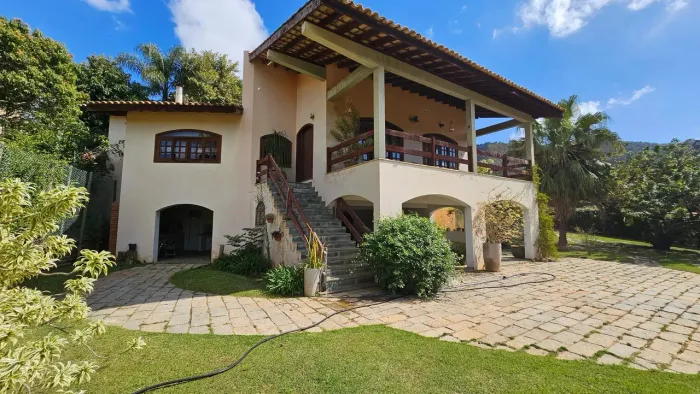 Casa para venda em condomínio fechado em Capela do Barreiro - Itatiba - SP