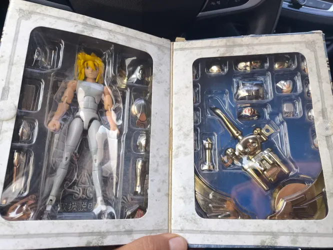 BANDAI Saint Cloth Myth / ?<br>Cygnus Hyoga - New Bronze Cloth V2 (?)
