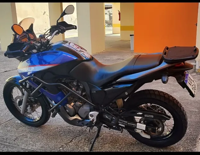 Vendo ou troco Honda Transalp 700cc
