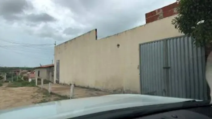 Casa - Canindezinho - Canindé/CE