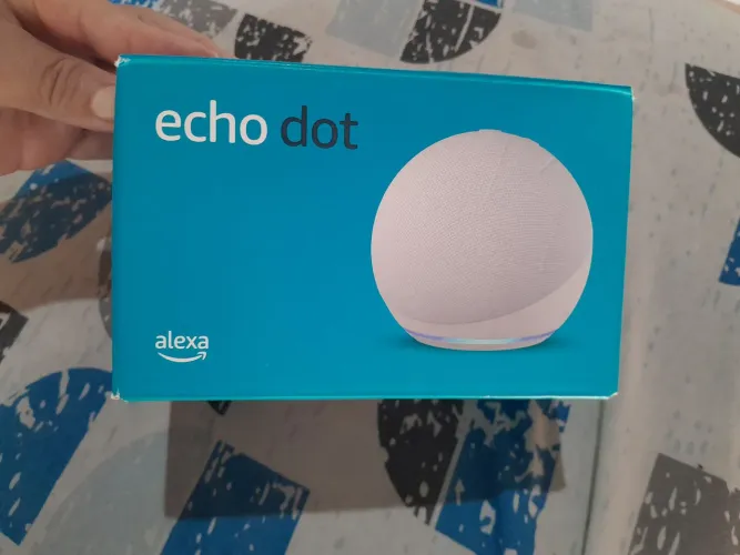 Alexa na caixa