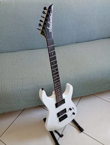 Guitarra Jackson JS11 Branca