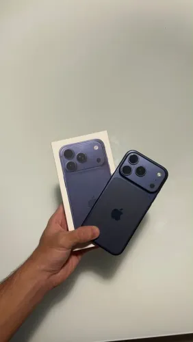 IPHONE 17 PRO (valor negociável)