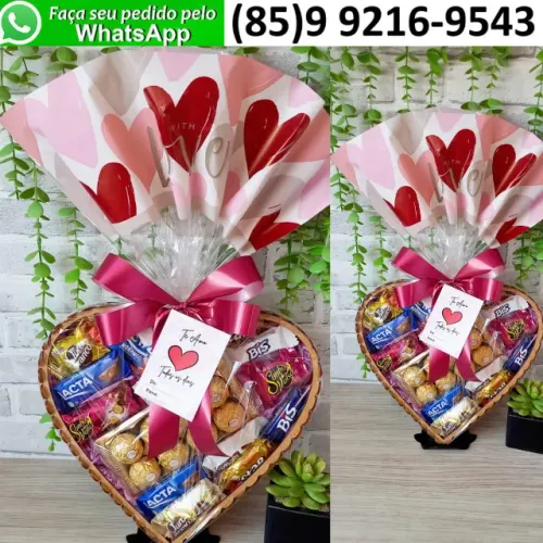 Kit Presente Namorados Namorada Esposa Bandeja Coração MDF Chocolates Variados