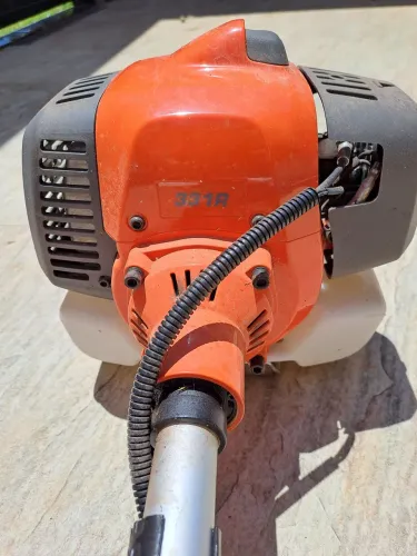 Roçadeira Husqvarna 331r
