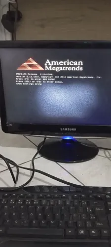 Computador com defeito na tela