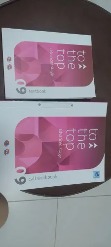 TO THE TOP 09 TEXTBOOK E CALL WORKBOOK COMPLETO.
