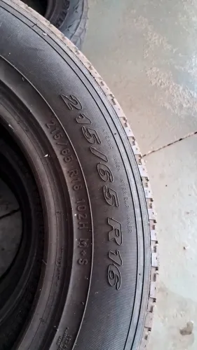 Pirelli Scorpion 215 65 16