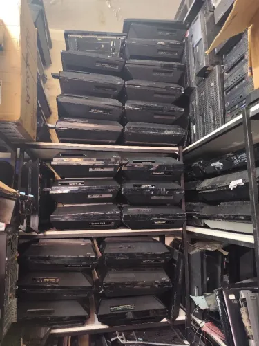 LOTE DE ALLINONE LENOVO RETIRA PEÇAS