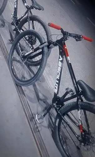Vende-se bicicleta aro 29 só respondi ZAP *59