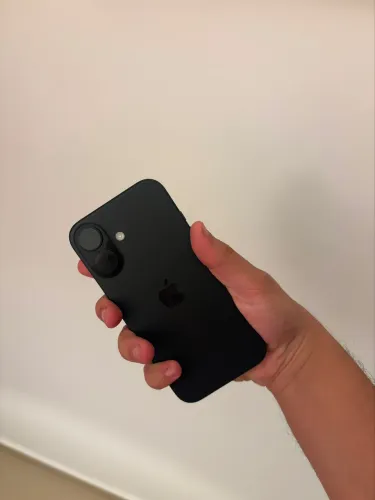iPhone 16 128GB