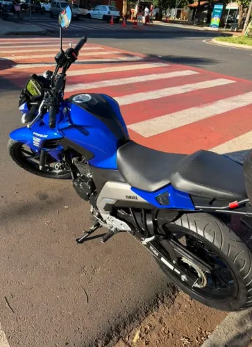YAMAHA Fazer FZ 250