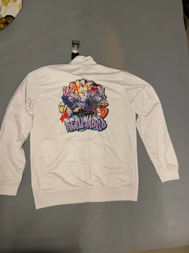 Agasalho jaqueta adidas nova tamanho M do time de futebol Real Madrid original
