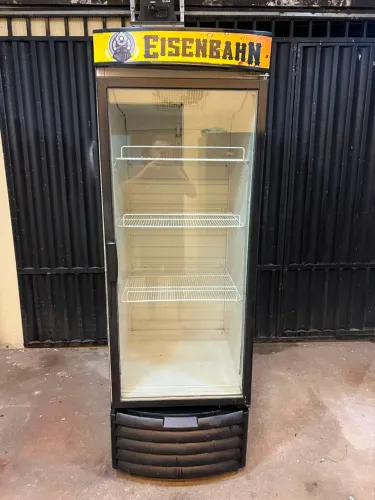 Expositor de bebidas Metalfrio