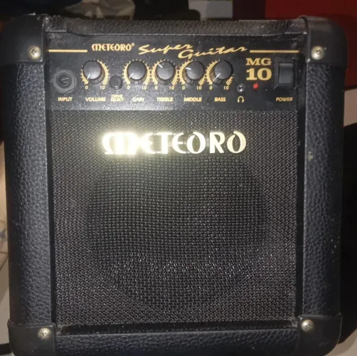 Amplificador de Guitarra - Meteoro 10Watts - Bivolt Queimado