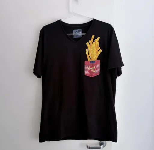 Camiseta gola v preta Colcci M
