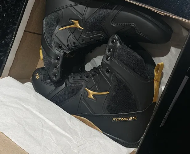 Tênis cano médio ROMAN 78/Tam 41.