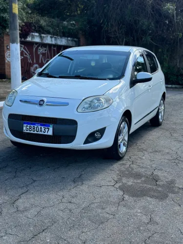 Fiat Palio Essence 1.6 Flex 16V 5P 2012