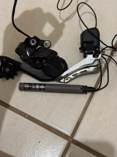 Shimano 105 di2 câmbio dianteiro e traseiro + bateria