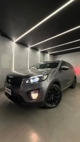 Kia Motors Sorento 3.3 V6 24V 270cv 4X2 Aut. 2016