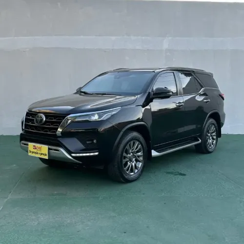 Toyota Hilux SW4 SRX 4X4 2.8 TDI 16V Dies. Aut. 2021