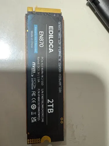  SSD Gen4 x4 M.2 2280. So entrego em mãos 