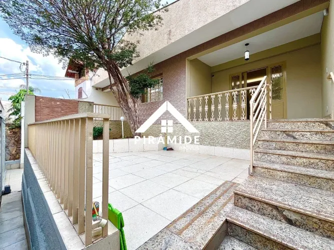 Casa para aluguel no bairro São Luiz, BH