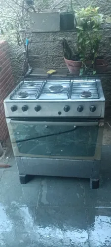 Fogão de Piso Inox - 5 Bocas + Forno OK (Falta 1 Queimador) mas funciona tudo