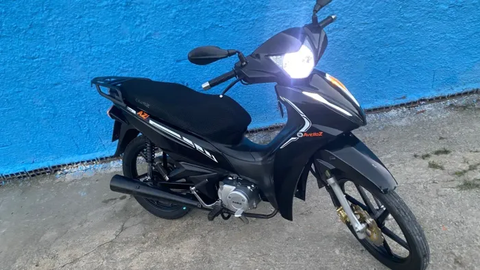 AVELLOZ 50cc 2024