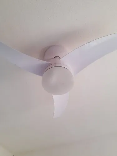 VENTILADOR DE TETO ARNO ULTIMATE COM LUZ E CONTROLE REMOTO