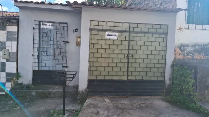 CASA REGISTRADA E BEM LOCALIZADA EM RIO NOVO