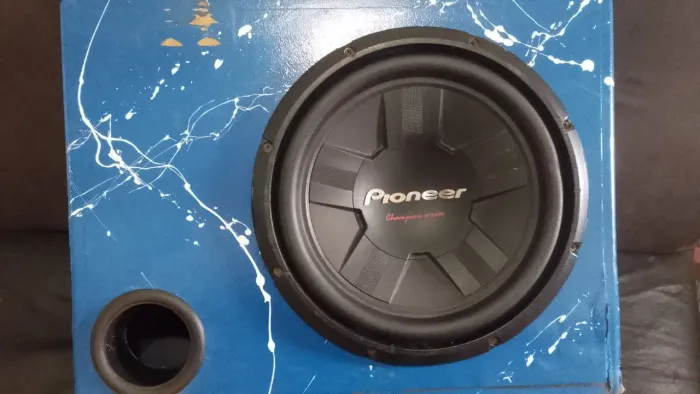 Vendo caixa de som 250