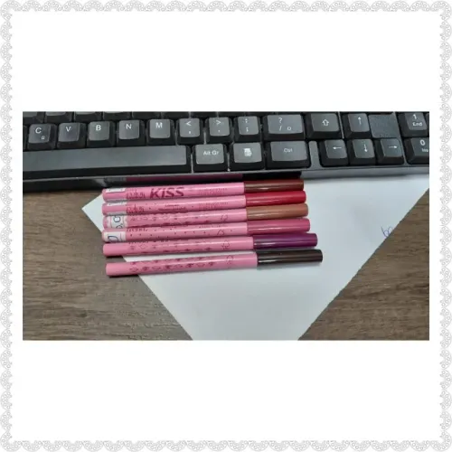 Lápis delineador para olhos e boca Avon color trend kiss novo por R$ 10,00 cada