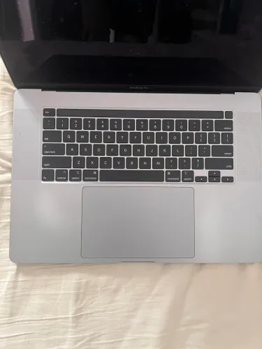 MacBook Pro 16? i7 16gb