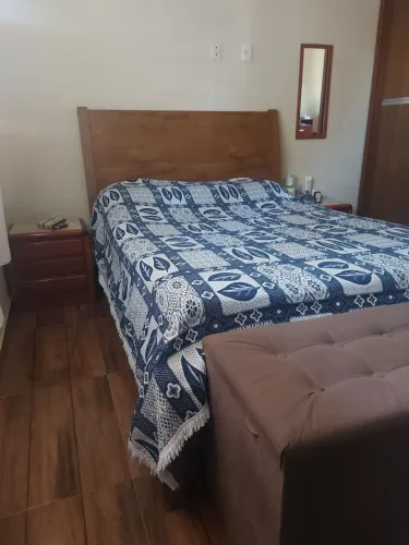 Cama casal com colchão Orthocrin
