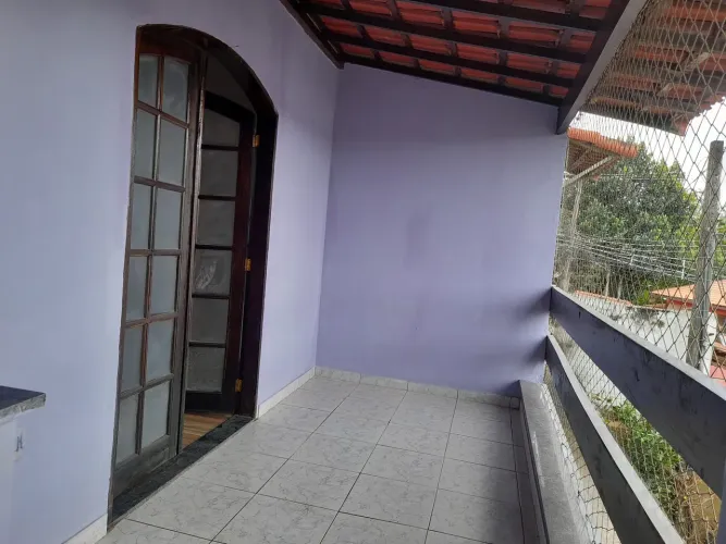 Alugo casa para empresa