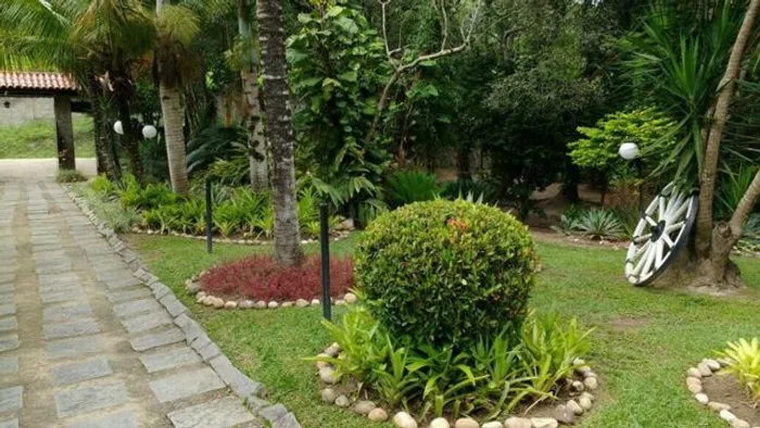 Sítio com 8000M² e Casa Duplex em Piratininga - Niterói - RJ