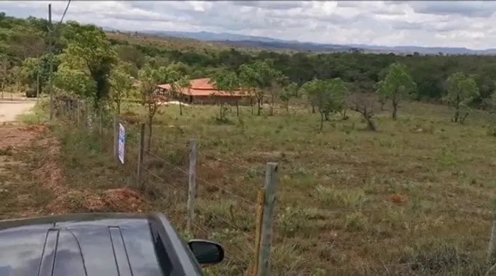 Fazendinha Linda em Condomínio Fechado - 20 mil metros! Plano! Financiada sem juros