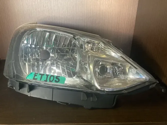 Farol etios  2013 / 2018